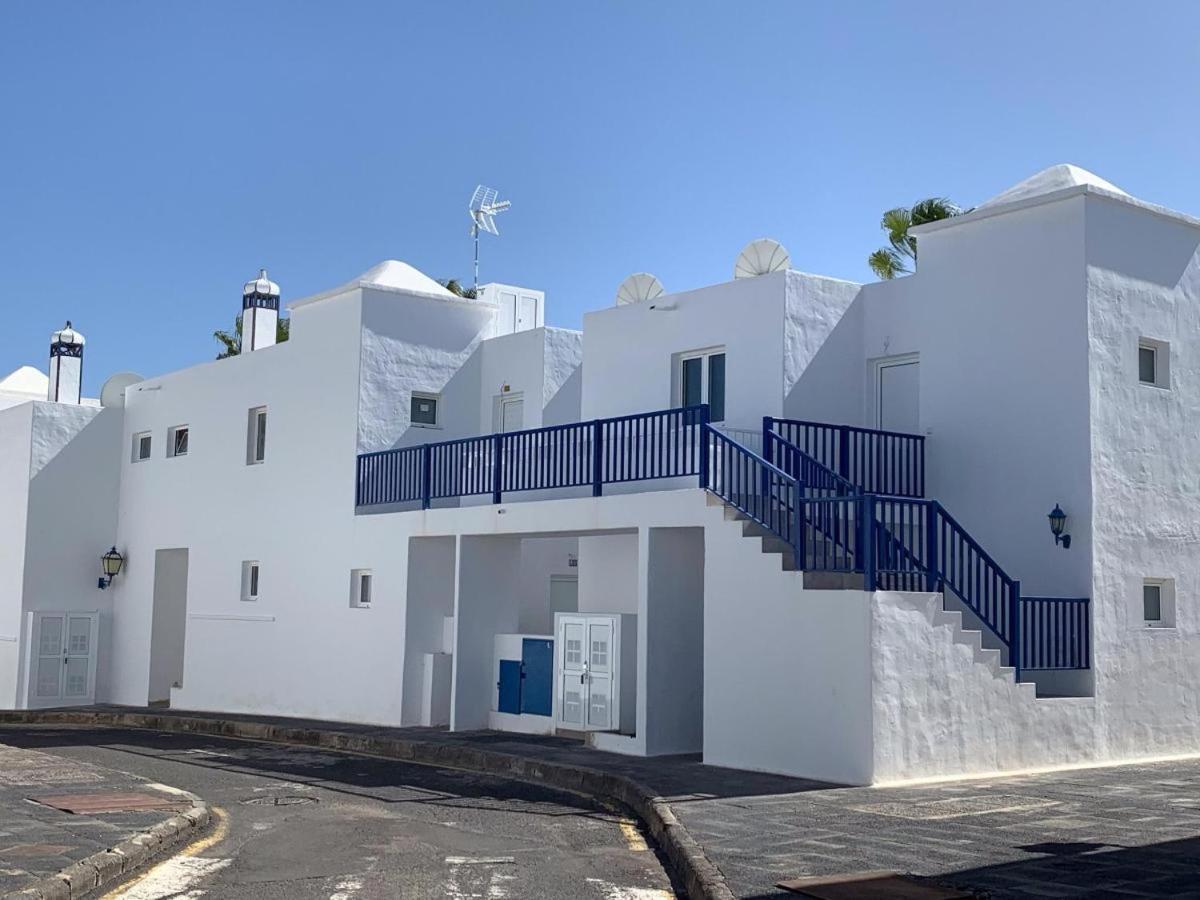 Romatic Casa Blanca Apartment Costa Teguise Luaran gambar